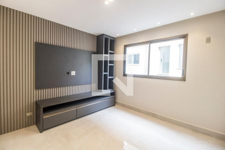 Sala de TV de casa de condomínio à venda com 4 quartos, 524m² em Centro Comercial Jubran, Barueri