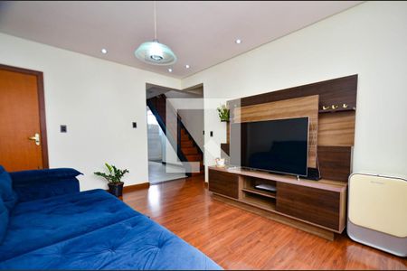 Sala de estar de apartamento à venda com 3 quartos, 101m² em Ipiranga, Belo Horizonte