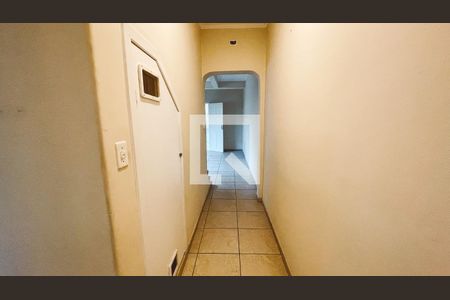 Corredor de casa para alugar com 3 quartos, 180m² em Água Fria, São Paulo