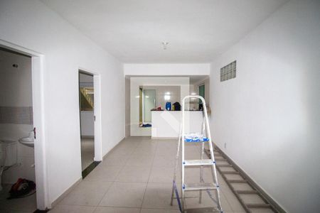 Sala de casa para alugar com 2 quartos, 180m² em Jardim Alto Pedroso, São Paulo