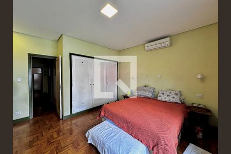 Quarto 1 de casa à venda com 3 quartos, 220m² em Santo Amaro, São Paulo