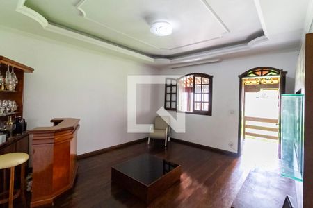 Sala de casa à venda com 3 quartos, 420m² em Castelo, Belo Horizonte