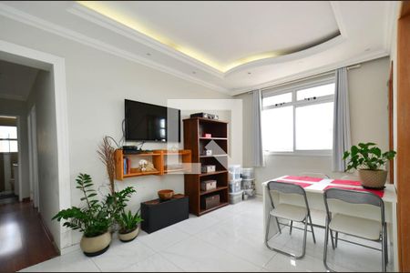 Sala de apartamento para alugar com 2 quartos, 60m² em Santa Efigênia, Belo Horizonte