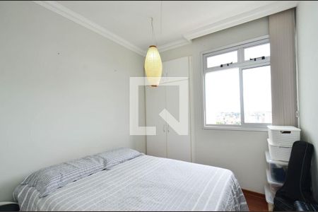 Quarto 2 de apartamento para alugar com 2 quartos, 60m² em Santa Efigênia, Belo Horizonte