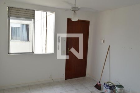 Sala de apartamento para alugar com 2 quartos, 50m² em Taquara, Rio de Janeiro