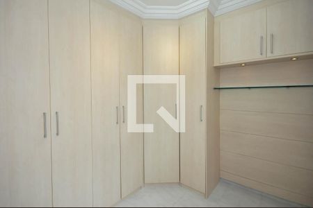 Quarto de apartamento para alugar com 2 quartos, 68m² em Jardim Londrina, São Paulo