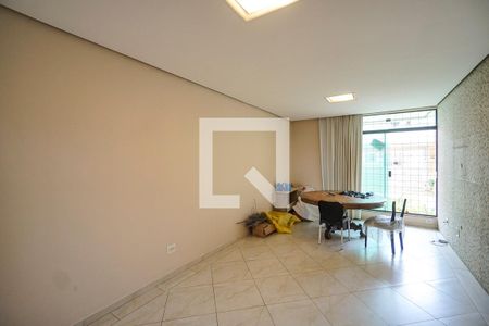 Sala de casa à venda com 4 quartos, 300m² em Chácara Santo Antônio (Zona Leste), São Paulo