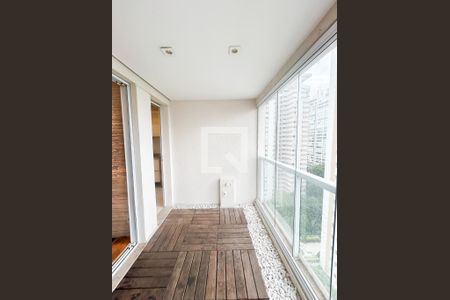 Sacada de apartamento à venda com 2 quartos, 75m² em Campo Belo, São Paulo