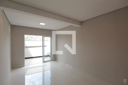 Sala de casa para alugar com 3 quartos, 150m² em Glória, Belo Horizonte