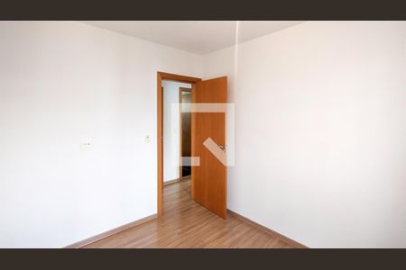 Quarto de apartamento para alugar com 3 quartos, 84m² em Sagrada Família, Belo Horizonte