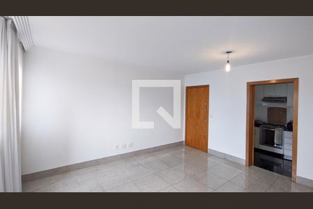 Sala de apartamento para alugar com 3 quartos, 84m² em Sagrada Família, Belo Horizonte