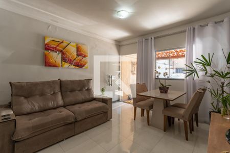 Sala de casa à venda com 4 quartos, 189m² em Minas Caixa, Belo Horizonte