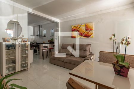 Sala de casa à venda com 4 quartos, 189m² em Minas Caixa, Belo Horizonte