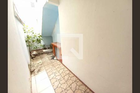 Casa à venda com 67m², 2 quartos e sem vaga