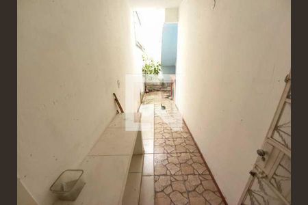 Casa à venda com 67m², 2 quartos e sem vaga