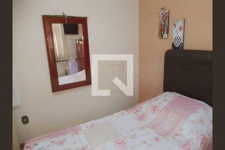 Casa à venda com 60m², 4 quartos e 1 vaga