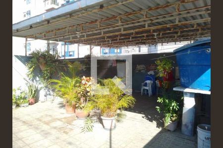 Casa à venda com 60m², 4 quartos e 1 vaga