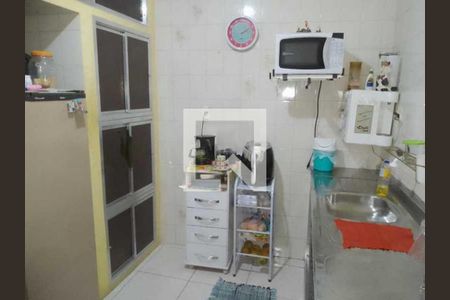 Casa à venda com 60m², 4 quartos e 1 vaga