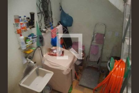 Casa à venda com 60m², 4 quartos e 1 vaga