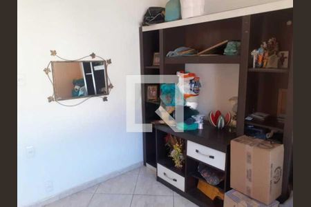 Apartamento à venda com 2 quartos, 42m² em Benfica, Rio de Janeiro