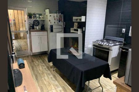 Casa à venda com 150m², 5 quartos e 2 vagas