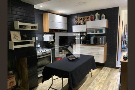 Casa à venda com 150m², 5 quartos e 2 vagas