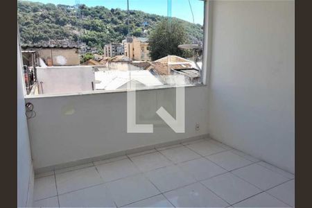 Casa de condomínio à venda com 144m², 3 quartos e 1 vaga