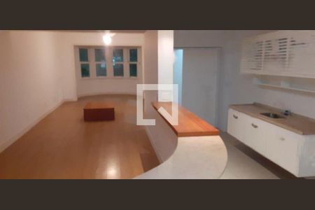 Apartamento à venda com 3 quartos, 130m² em Leme, Rio de Janeiro