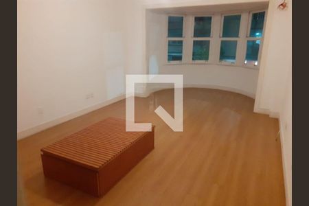 Apartamento à venda com 3 quartos, 130m² em Leme, Rio de Janeiro