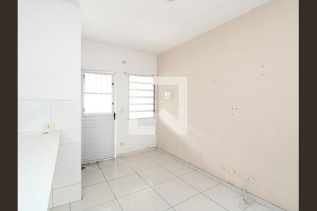 Sala de apartamento para alugar com 1 quarto, 35m² em Vila Nova Galvão, São Paulo