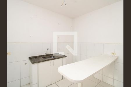 Cozinha de apartamento para alugar com 1 quarto, 35m² em Vila Nova Galvão, São Paulo