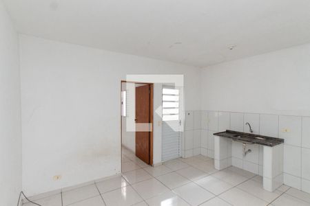 Sala/Cozinha de apartamento para alugar com 1 quarto, 35m² em Vila Nova Galvão, São Paulo