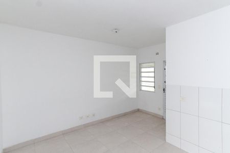 Sala e Cozinha   de apartamento para alugar com 1 quarto, 35m² em Vila Nova Galvão, São Paulo