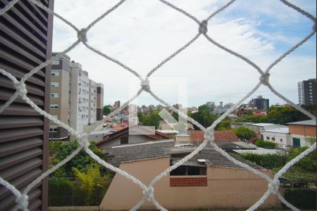 Quarto 1 - Vista de apartamento para alugar com 2 quartos, 64m² em Jardim Itu, Porto Alegre