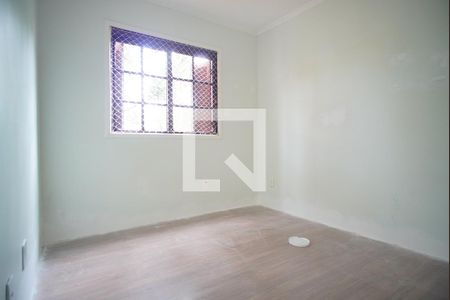 Quarto 2 de apartamento para alugar com 2 quartos, 64m² em Jardim Itu, Porto Alegre