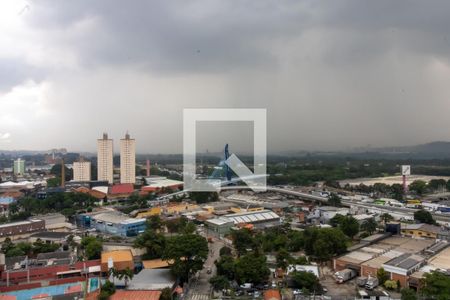 Vista do Quarto 1 de apartamento para alugar com 2 quartos, 67m² em Vila das Palmeiras, Guarulhos