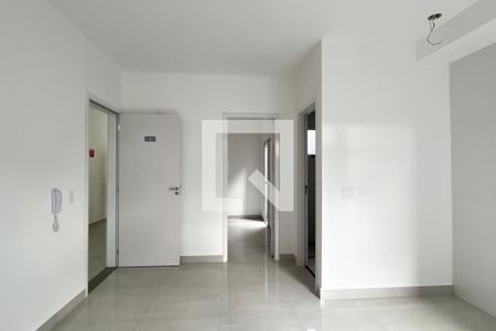 Sala/Cozinha de apartamento à venda com 1 quarto, 45m² em Vila Mangalot, São Paulo