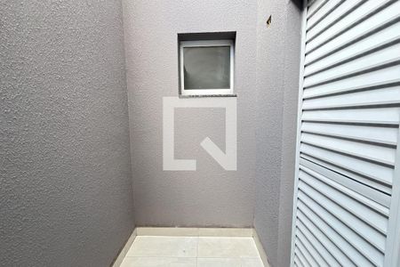 Quintal de apartamento à venda com 1 quarto, 45m² em Vila Mangalot, São Paulo