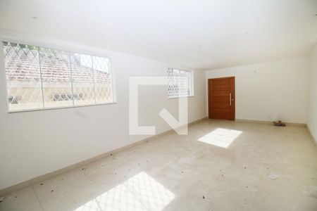 Sala de casa à venda com 3 quartos, 132m² em Irajá, Rio de Janeiro