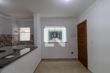 Sala/Cozinha/Área de Serviço  de apartamento para alugar com 2 quartos, 43m² em Cidade Patriarca, São Paulo