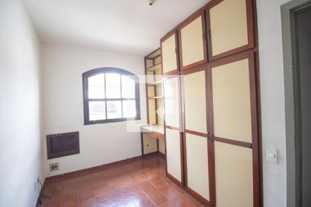 Quarto 1 de casa de condomínio para alugar com 3 quartos, 70m² em Galo Branco, São Gonçalo