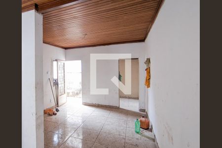 Sala de casa para alugar com 4 quartos, 130m² em Esplanada, Belo Horizonte