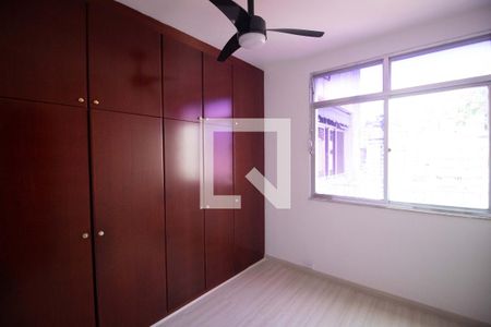 Quarto 1 de apartamento à venda com 2 quartos, 70m² em Copacabana, Rio de Janeiro