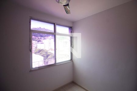 Quarto 1 de apartamento à venda com 2 quartos, 70m² em Copacabana, Rio de Janeiro