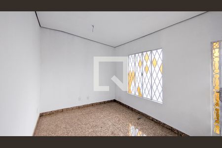 Sala de kitnet/studio para alugar com 1 quarto, 20m² em Esplanada, Belo Horizonte