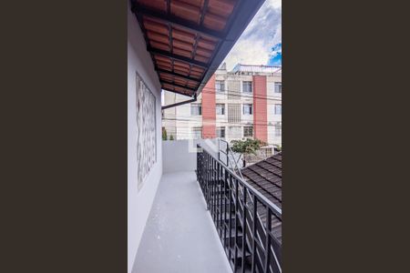 Varanda de kitnet/studio para alugar com 1 quarto, 20m² em Esplanada, Belo Horizonte