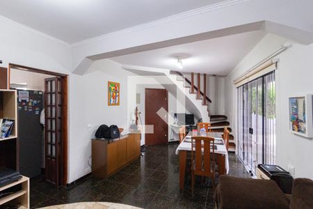 Sala de casa à venda com 4 quartos, 125m² em Cipava, Osasco