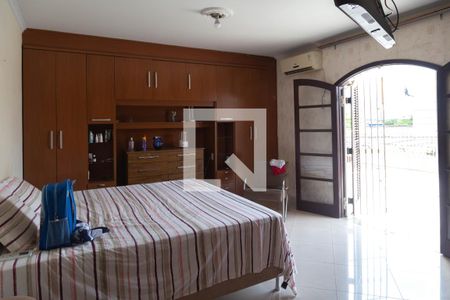 Quarto 1 de casa para alugar com 3 quartos, 298m² em Jardim Santa Barbara, Guarulhos