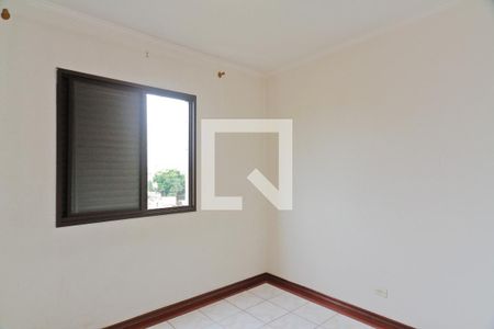 Quarto 1 de apartamento para alugar com 2 quartos, 57m² em Vila Mangalot, São Paulo