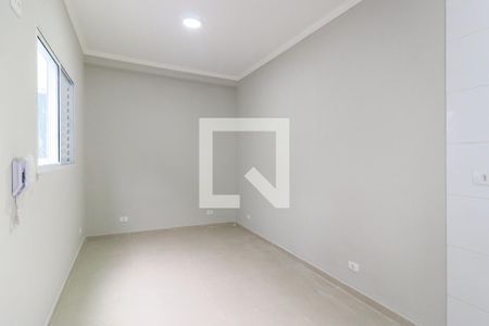 Sala/Quarto de casa para alugar com 1 quarto, 27m² em Vila Almeida, São Paulo